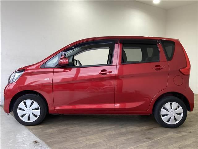 eKワゴン E オーディオ 電動格納ドアミラー キーレス ETC シートヒーター パワーウィンドウ パワーステアリング ABS ベンチシート 純正ホイールキャップ(11枚目)