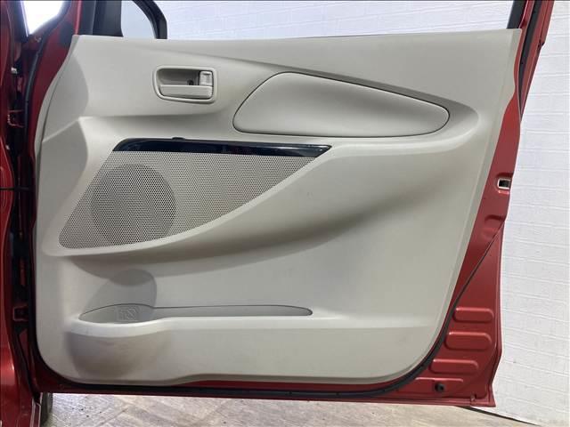 eKワゴン E オーディオ 電動格納ドアミラー キーレス ETC シートヒーター パワーウィンドウ パワーステアリング ABS ベンチシート 純正ホイールキャップ(19枚目)