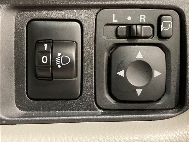 eKワゴン E オーディオ 電動格納ドアミラー キーレス ETC シートヒーター パワーウィンドウ パワーステアリング ABS ベンチシート 純正ホイールキャップ(24枚目)