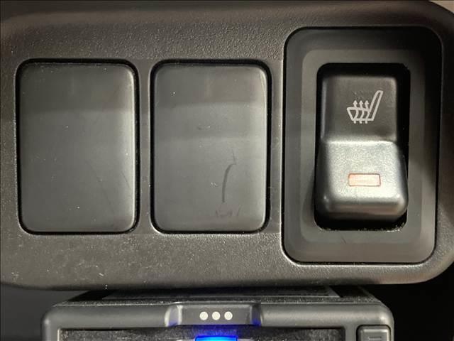 eKワゴン E オーディオ 電動格納ドアミラー キーレス ETC シートヒーター パワーウィンドウ パワーステアリング ABS ベンチシート 純正ホイールキャップ(25枚目)