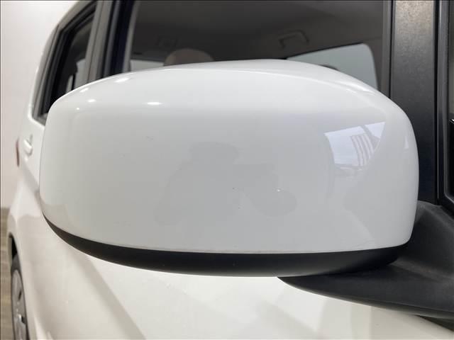 eKワゴン M 純正オーディオ スリップ防止 アイドリングストップ シートヒーター 電動格納ドアミラー キーレス ベンチシート エアバッグ パワーステアリング パワーウィンドウ ABS ESC(14枚目)