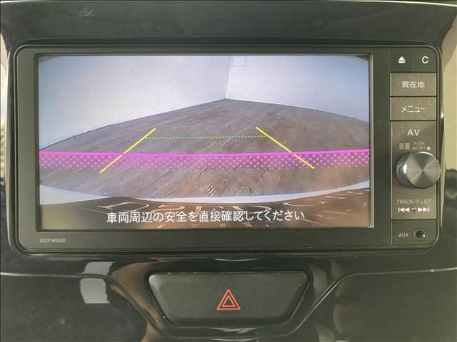 タント カスタムＲＳ　トップエディションＳＡＩＩ　ナビ　フルセグ　ＤＶＤ　Ｂｌｕｅｔｏｏｔｈ対応　バックカメラ　ＥＴＣ　衝突軽減ブレーキ　横滑り防止装置　車線逸脱防止装置　両側電動スライドドア　純正アルミホイール　ＬＥＤヘッドライト　スマートキー（8枚目）