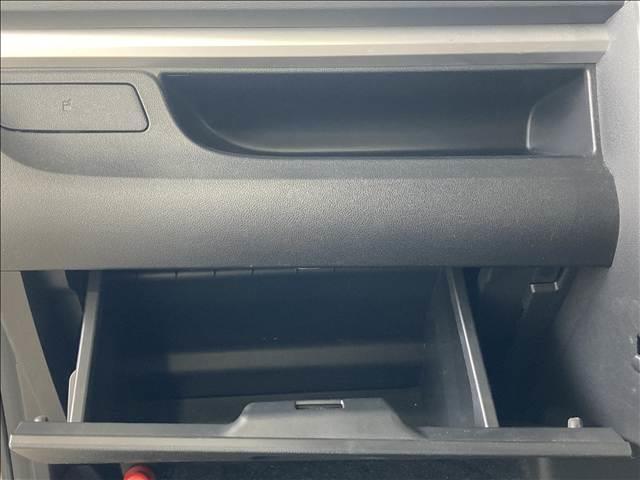 タント カスタムＲＳ　トップエディションＳＡＩＩ　ナビ　フルセグ　ＤＶＤ　Ｂｌｕｅｔｏｏｔｈ対応　バックカメラ　ＥＴＣ　衝突軽減ブレーキ　横滑り防止装置　車線逸脱防止装置　両側電動スライドドア　純正アルミホイール　ＬＥＤヘッドライト　スマートキー（32枚目）