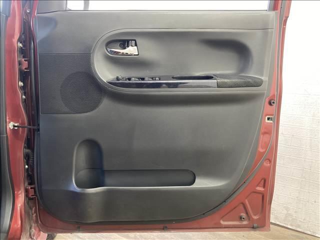 タント カスタムRS トップエディションVS SAIII ナビ ワンセグ CD 全方位カメラ ETC車載器 衝突軽減ブレーキ 横滑り防止装置 車線逸脱防止装置 両側電動スライドドア 運転席シートヒーター 純正アルミホイール LEDヘッドライト スマートキー(23枚目)