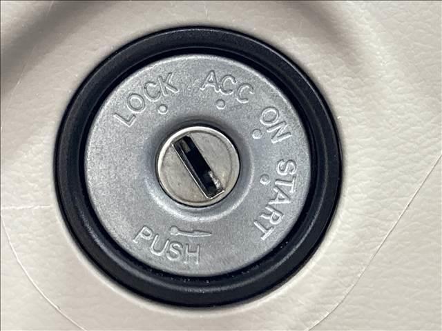 eKワゴン E ナビ ワンセグTV CD再生 バックカメラ ABS Wエアバック 衝突安全ボディ 運転席シートヒーター ベンチシート キーレスエントリー(26枚目)