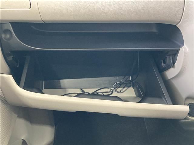 eKワゴン E ナビ ワンセグTV CD再生 バックカメラ ABS Wエアバック 衝突安全ボディ 運転席シートヒーター ベンチシート キーレスエントリー(33枚目)