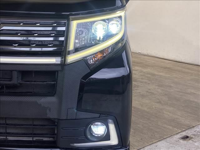 ムーヴ カスタム　Ｘ　ハイパーＳＡ　ナビ　フルセグＴＶ　ＤＶＤ再生　Ｂｌｕｅｔｏｏｔｈ対応　バックカメラ　ＥＴＣ車載器　衝突軽減ブレーキ　横滑り防止装置　衝突安全ボディ　盗難防止装置　純正アルミホイール　ＬＥＤヘッドライト　スマートキー（18枚目）