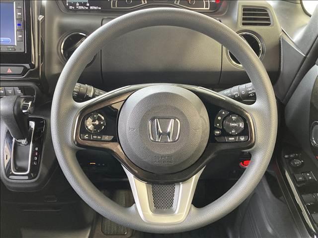 N-BOXカスタム G・Lホンダセンシング 純正ナビ CD再生 Bluetooth バックカメラ ETC 衝突軽減ブレーキ 横滑り防止装置 車線逸脱防止装置 クルーズコントロール 左側電動スライドドア 純正アルミホイール LEDヘッドライト(12枚目)