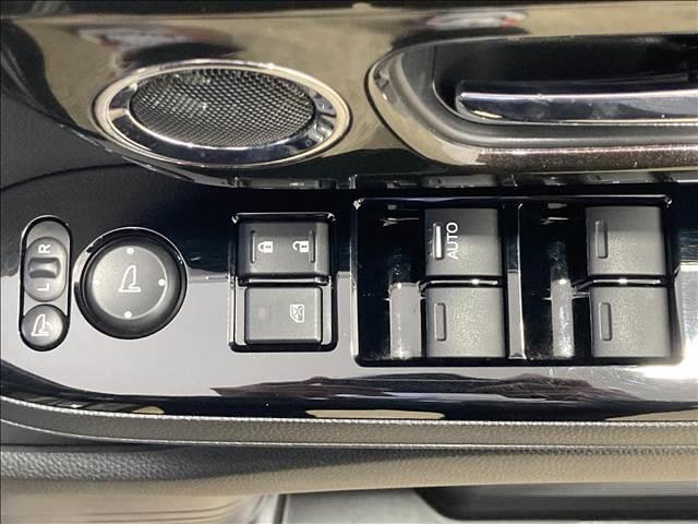 N-BOXカスタム G・Lホンダセンシング 純正ナビ CD再生 Bluetooth バックカメラ ETC 衝突軽減ブレーキ 横滑り防止装置 車線逸脱防止装置 クルーズコントロール 左側電動スライドドア 純正アルミホイール LEDヘッドライト(25枚目)