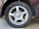 Ｘ　禁煙車　ナビ　フルセグＴＶ　ＤＶＤ再生　Ｂｌｕｅｔｏｏｔｈ対応　ＥＴＣ車載器　ＡＢＳ　Ｗエアバック　衝突安全ボディ　盗難防止装置　オートエアコン　社外アルミホイール　ベンチシート　スマートキー（22枚目）