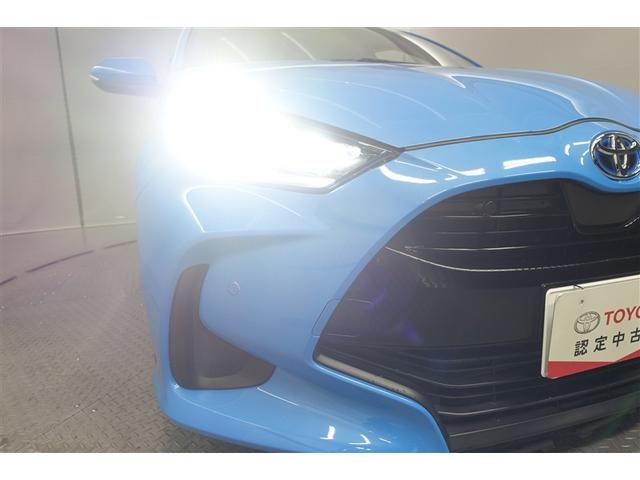 ヤリス ハイブリッドＺ　ＰＣＳ　整備記録簿　ＤＶＤ　地デジ　ＡＷ　Ｂカメラ　アイドリングストップ車　ＬＥＤランプ　スマキー　ＥＴＣ付き　メディアプレイヤー接続　ナビＴＶ　ＶＳＣ　パワステ　１オナ車　クルコン　キーフリー（22枚目）