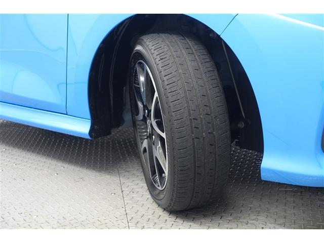 ヤリス ハイブリッドＺ　ＰＣＳ　整備記録簿　ＤＶＤ　地デジ　ＡＷ　Ｂカメラ　アイドリングストップ車　ＬＥＤランプ　スマキー　ＥＴＣ付き　メディアプレイヤー接続　ナビＴＶ　ＶＳＣ　パワステ　１オナ車　クルコン　キーフリー（26枚目）