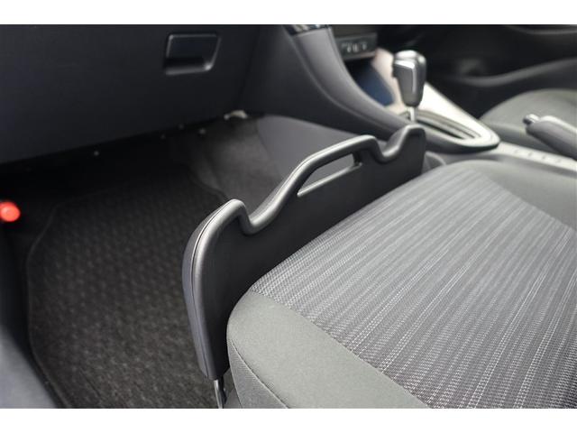 ヤリス ハイブリッドＺ　ＰＣＳ　整備記録簿　ＤＶＤ　地デジ　ＡＷ　Ｂカメラ　アイドリングストップ車　ＬＥＤランプ　スマキー　ＥＴＣ付き　メディアプレイヤー接続　ナビＴＶ　ＶＳＣ　パワステ　１オナ車　クルコン　キーフリー（37枚目）