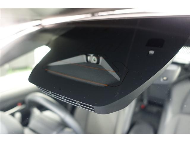 カローラクロス ハイブリッド　Ｚ　電動シート　衝突軽減ブレ　メモリーナビ　ＬＥＤライト　オートクルーズコントロール　ミュージックプレイヤー接続可　キーレス　アルミホイール　フルセグＴＶ　ドラレコ　４ＷＤ　スマートキー　盗難防止システム（15枚目）