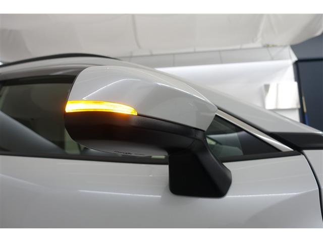 カローラクロス ハイブリッド　Ｚ　電動シート　衝突軽減ブレ　メモリーナビ　ＬＥＤライト　オートクルーズコントロール　ミュージックプレイヤー接続可　キーレス　アルミホイール　フルセグＴＶ　ドラレコ　４ＷＤ　スマートキー　盗難防止システム（24枚目）