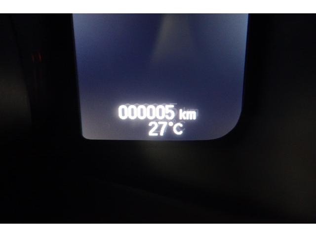 届出済未使用車なので走行距離も５ｋｍ新車保証を継承してお渡しいたします。