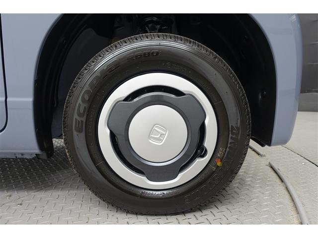 ホイールキャップが付いているので足元がオシャレです♪