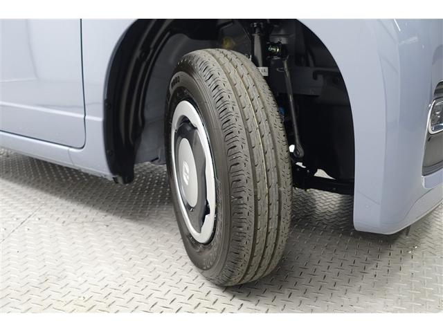 届出済未使用車なのでタイヤの溝も減っていません！