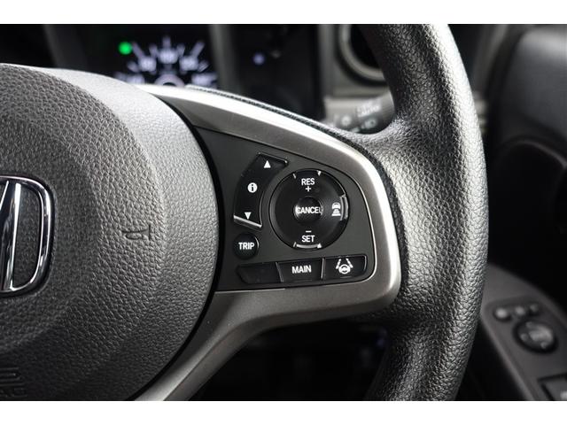 手になじむ感覚のステアリングです！さわり心地、デザイン性、操作性にこだわったアイテムです！！スイッチ配置が便利です★