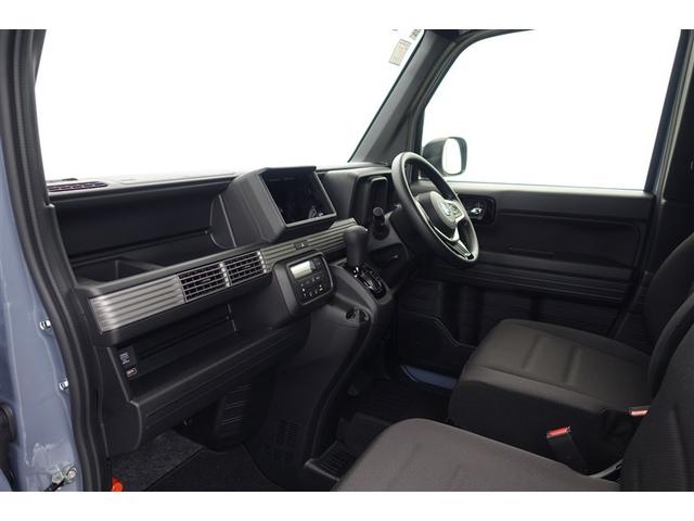 『運転席・インパネまわり』ハンドルやシートなども隅々までプロによる除菌クリーニング済み☆キレイな車内でドライブがより一層快適にお楽しみいただけると思います！