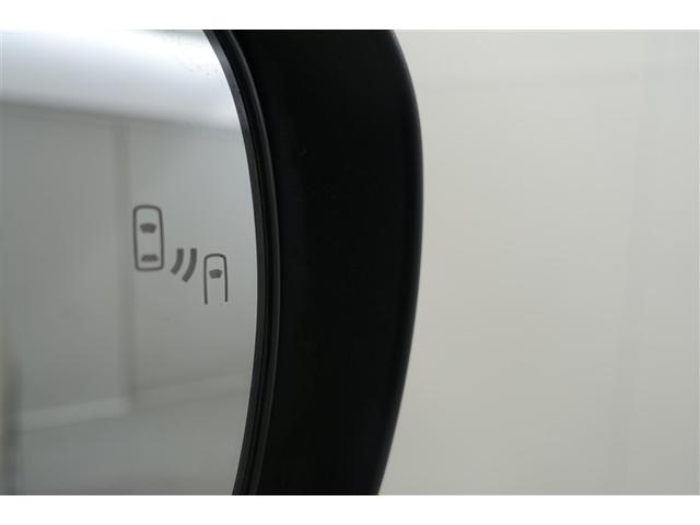 ���u���C���h�X�|�b�g���j�^�[�t���ł��A�ׂ̎Ԑ��𑖂�ԗ������[�_�[�Ō��m�A�h�A�~���[�ł͊m�F���ɂ����㑤���G���A�̎ԗ������m�点�������܂��B