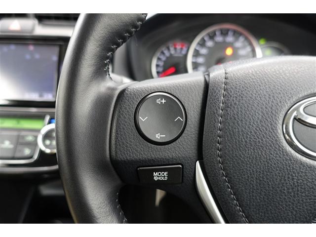 �X�e�A�����O�X�C�b�`���ځI�n���h�������𗣂��Ȃ��Ă��A�茳�̃X�C�b�`�ŉ��ʒ��߂Ȃǂ��o���܂��B�^�]�ȂɎ��������炳�Ȃ��Ă����삪�o���Ĉ��S�ł��I