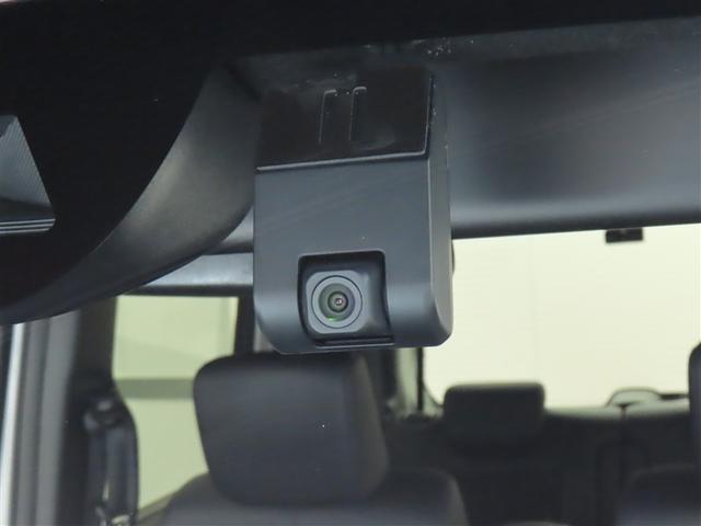 Ｎ－ＢＯＸカスタム ターボ　ナビ＆ＴＶ　自動追従　Ｂモニター　１オーナー　ＤＶＤ再生可　盗難防止装置　誤発進抑制機能　キーレスエントリー　サイドカーテンエアバック　ＡＷ　横滑り防止　運転席エアバッグ　パワーステアリング　ＡＡＣ（14枚目）