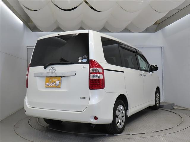 �o�b�N�h�A�͑傫����ɒ��ˏオ��܂��̂ŉו��̏o��������ȒP�ɏo���܂��B�J�̓��ɂ̓o�b�N�h�A���J�����ɂȂ��Ă���܂��恙