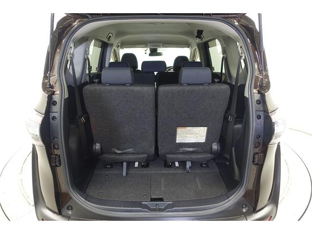 シエンタ ハイブリッドＧ　左右パワースライド　エコモード　スマートエントリー　ＬＥＤライト　ＢＫカメラ　Ｗエアバッグ　イモビ　エアバック　メンテナンスノート　横滑り防止　地上デジタル　ＤＶＤ視聴可能　ＡＵＸ　ＴＶナビ　ＥＴＣ（9枚目）