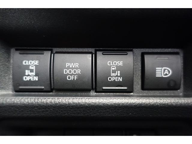 �����p���[�X���C�h�h�A���t���Ă��܂��B�����̃{�^����ō��E�̃X���C�h�h�A���J���邱�Ƃ��ł��܂��B���ݍ��ݖh�~���u���t���Ă���̂ň��S�ł��B