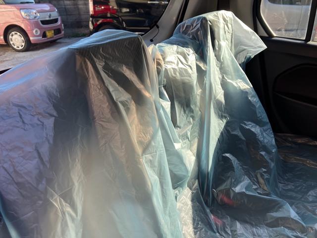 ワゴンＲ ＦＸ　ＣＶＴ　社外アルミホイール　キーレス　セキュリティー　アイドリングストップ　シートヒーター　純正ＣＤデッキ（13枚目）