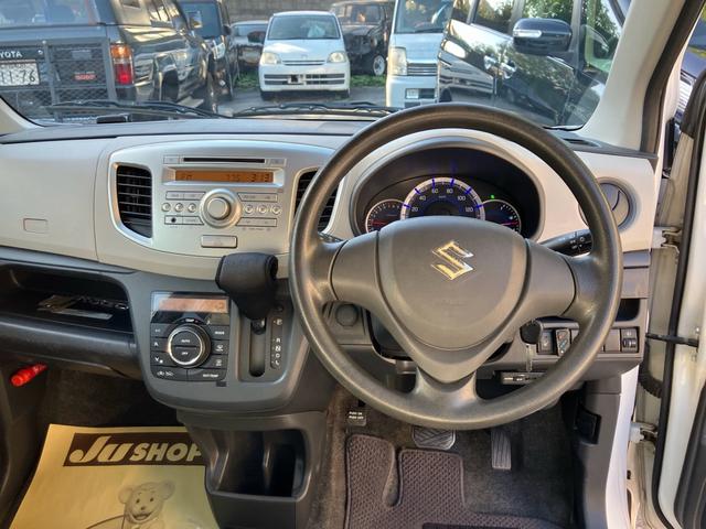 ワゴンＲ ＦＸ　ＣＶＴ　社外アルミホイール　キーレス　セキュリティー　アイドリングストップ　シートヒーター　純正ＣＤデッキ（16枚目）