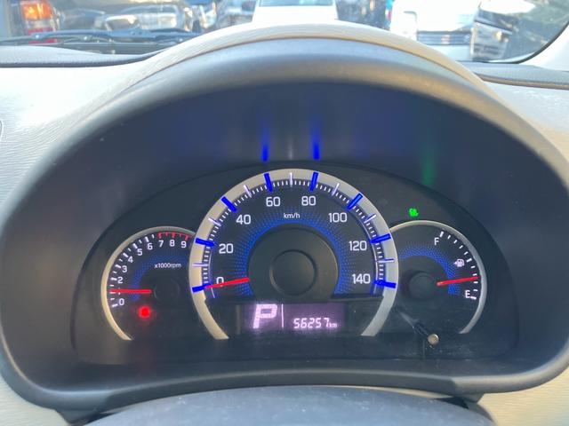 ワゴンＲ ＦＸ　ＣＶＴ　社外アルミホイール　キーレス　セキュリティー　アイドリングストップ　シートヒーター　純正ＣＤデッキ（23枚目）