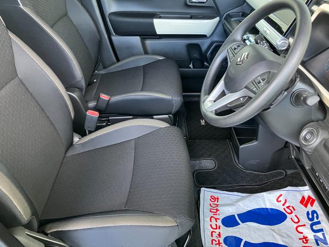 体格・好みに合わせてドライブポジションを調節でき快適ドライブをサポートする運転席回り。