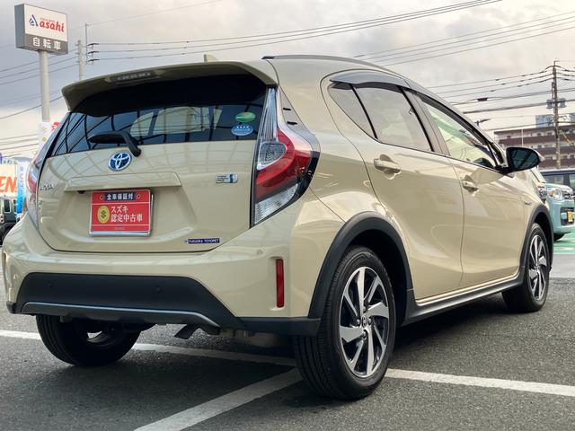 アクア クロスオーバー バックアイカメラ/ナビ 16インチアルミホイール│本革巻ステアリングホイール│キーレスプッシュスタート│オートエアコン(10枚目)