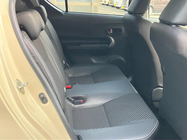 アクア クロスオーバー バックアイカメラ/ナビ 16インチアルミホイール│本革巻ステアリングホイール│キーレスプッシュスタート│オートエアコン(14枚目)