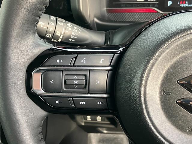 スペーシアカスタム ＨＹＢＲＩＤ　ＸＳ　スズキコネクト装着車／サポカー　全方位モニター付ナビ│後席両側パワースライドドア│デュアルセンサーブレーキサポートＩＩ│ＬＥＤヘッドランプ│１５インチアルミホイール│ブラック２トーン（26枚目）