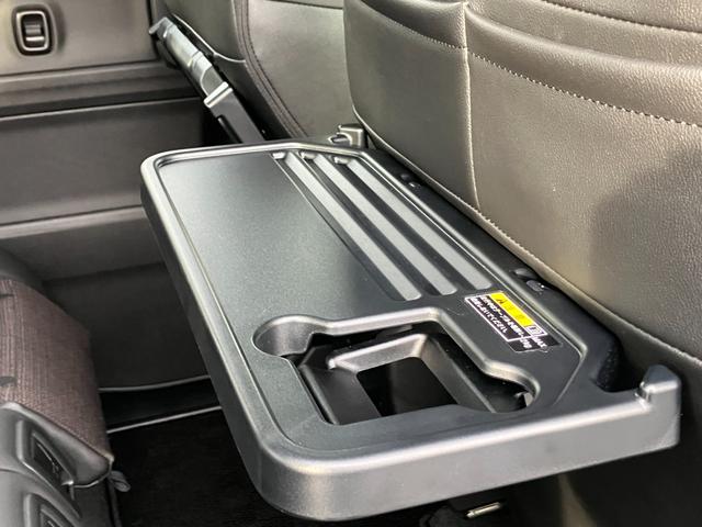 スペーシアカスタム ＨＹＢＲＩＤ　ＸＳ　スズキコネクト装着車／サポカー　全方位モニター付ナビ│後席両側パワースライドドア│デュアルセンサーブレーキサポートＩＩ│ＬＥＤヘッドランプ│１５インチアルミホイール│ブラック２トーン（30枚目）