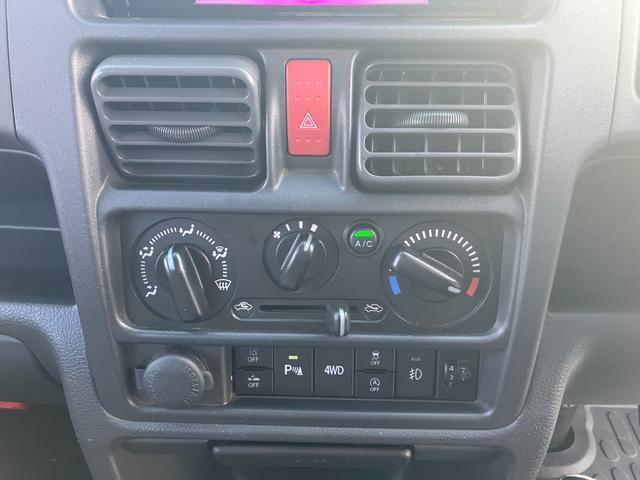 �����I�ɑ��삪�ł���y�}�j���A���G�A�R���z��e�@�\�̃X�C�b�`�͉^�]�Ȃ��瑀�색�N���N�B