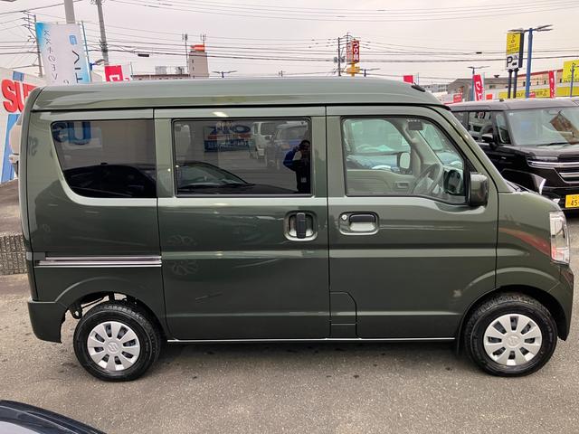 エブリイ ＰＣ　６型　ＬＥＤヘッドランプ／サポカー　デュアルカメラブレーキサポート│マニュアルエアコン│１２インチホイールキャップ│マニュアルエアコン（9枚目）