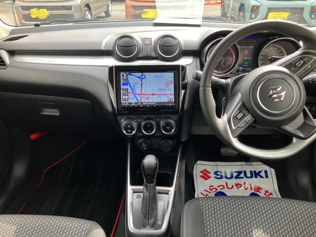 ���[�^�[�A�G�A�R�����[�o�[�A�G�A�R���X�C�b�`�Ȃǋ@�\���i���~�����`�[�t�œ���B�h���C�o�[�Y�t�@�[�X�g�f�U�C���̃C���p�l�I