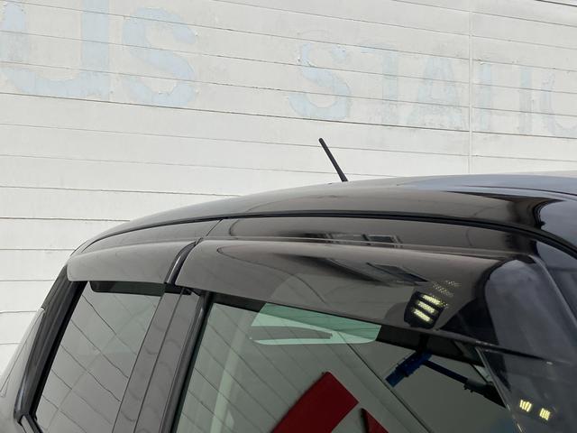 �J���̓��A�����Q�A�R�����قǊJ���Ċ��C���邱�Ƃ��ł���y�h�A�o�C�U�[�z�B���㕔����̖h�Ƒ΍�ɂ��I