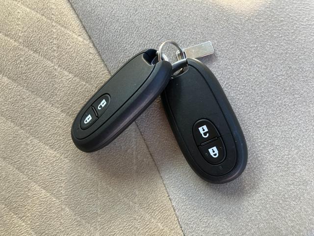 ���p���̃g���[�h�}�[�N�̃E�T�M�������X�}�[�g�L�[���Z�b�g�ł��p�Ӂ�