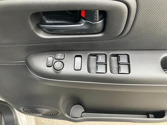 ワゴンRスマイル HYBRID S 3型 スズキコネクト装着車/サポカー 全方位モニター付ナビ│後席左側パワースライドドア│デュアルセンサーブレーキサポートII│LEDヘッドランプ│グレージュ2トーン│ヘッドアップディスプレイ(33枚目)