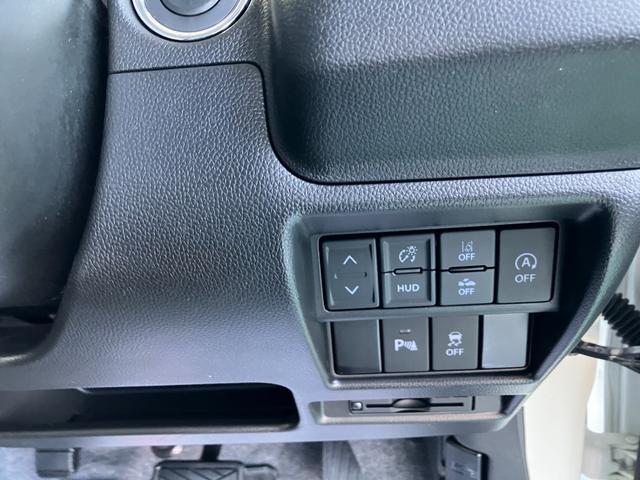 �y�Ƃ͎v���Ȃ��قǂ̖L�x�ȑ��������͓I�I�e�@�\�̐؂�ւ��{�^���͉^�]�Ȃ��瑀�색�N���N�B