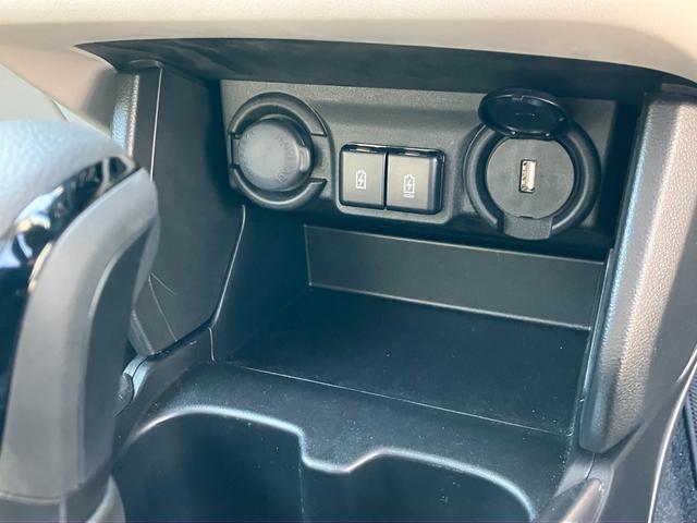 �y�t�r�a�\�P�b�g�z�y�A�N�Z�T���[�\�P�b�g�z�̗������C���p�l�Z���^�[�ɔz�u�B