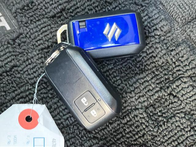 �u���[�̃X�}�[�g�L�[���Z�b�g�ł��p�ӂ��܂����B