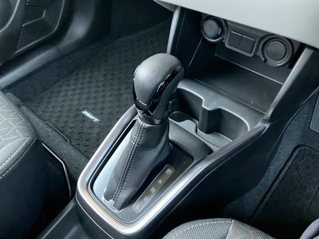 �t���A�b�u�s�ł��B���������ӂ��V���o�[�X�e�b�`�̃V�t�g�u�[�c�I���D�݂̕��͐���B