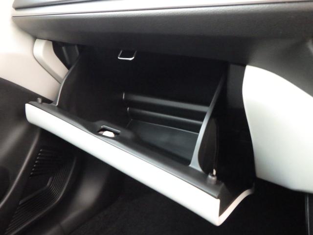 スイフト ＨＹＢＲＩＤ　ＭＺ　全方位モニター付ナビ　スズキコネクト対応　セーフティサポート　アダプティブクルーズコントロール　ブラインドスポットモニター　リヤクロストラフィックアラート　サイド＆カーテンエアバッグ　ＬＥＤヘッド＆ポジション＆フォグ　電動パーキングブレーキ（53枚目）