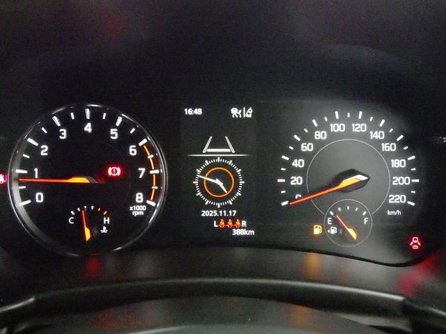 スイフト ＨＹＢＲＩＤ　ＭＸ　スズキセーフティサポート　５速ミッション　アダプティブクルーズコントロール　フロント５速ミッション車　ハイビーム＆オートライト　プッシュスタートシステム　スマートキー（35枚目）